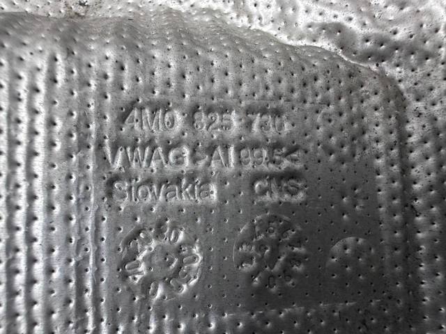 VAG 4M0825730 в наличии Львов