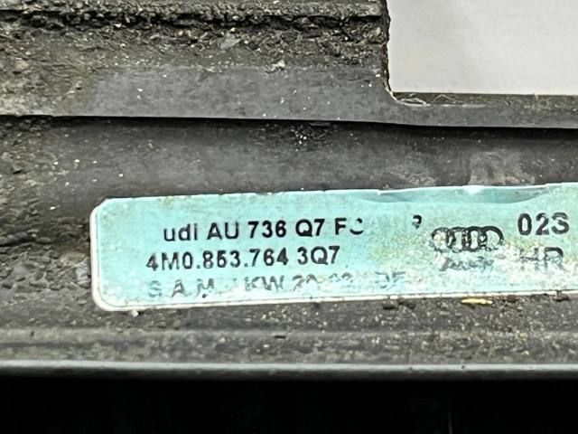 4M08537643Q7 Молдинг стекла заднего правый купить Винница