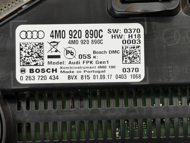 VAG 4M0920890C Приборная доска (щиток приборов) в наличии Ирпень
