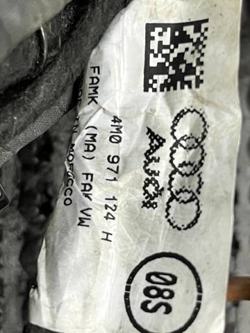 VAG 4M0971124H в наличии Одесса