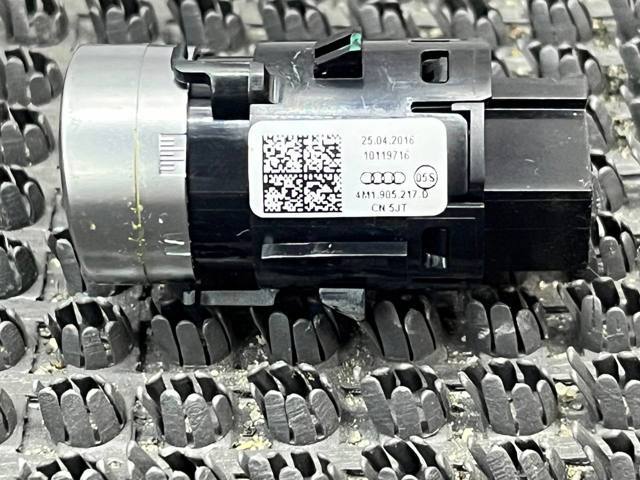 Кнопка старт стоп 4M1905217D VAG