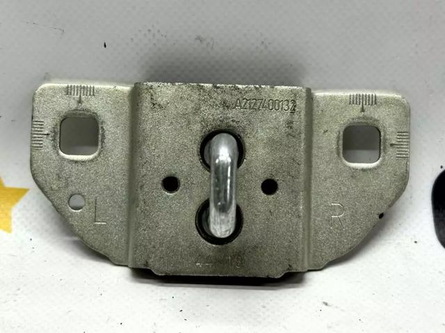 Зацеп замка крышки багажника 100941900B TESLA
