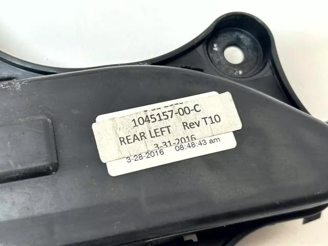 104515700D TESLA Ручка двери задней наружная левая купить в Ужгород