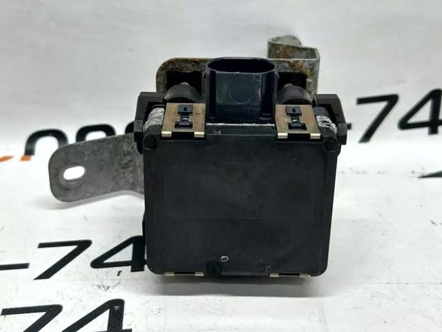 TESLA 105755100B Радарный датчик дистанции в наличии Украина
