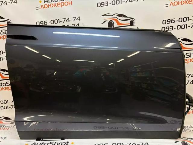 Пассажирская передняя дверь 1069536E0C TESLA