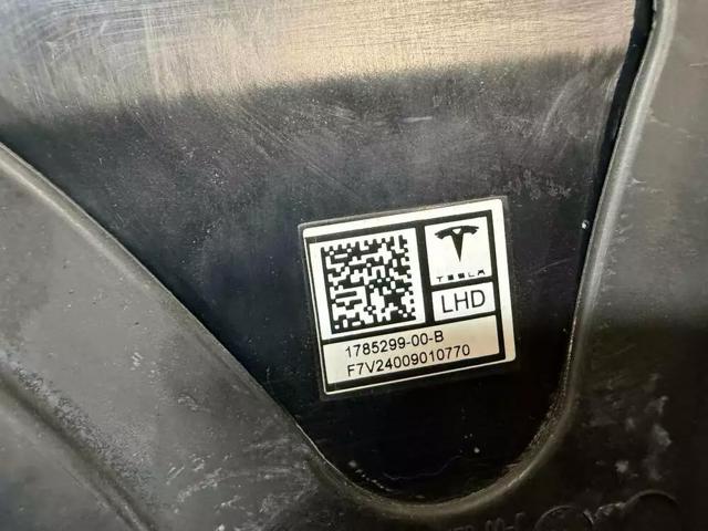 178529900B TESLA Накладка стойки кузова купить в Полтава