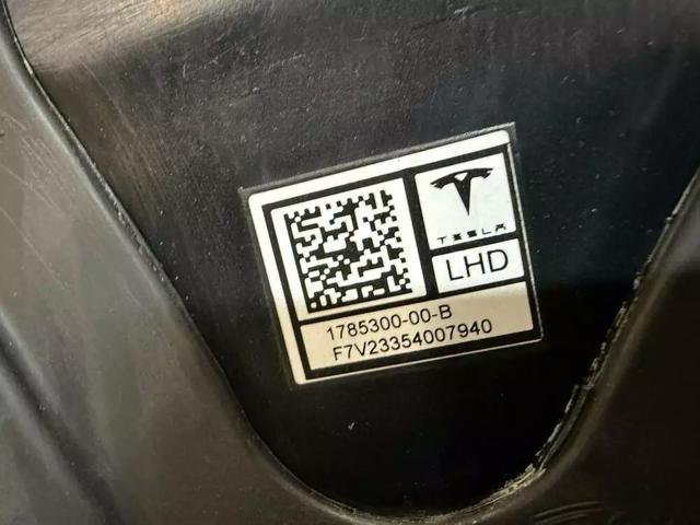 Накладка стойки кузова внешняя, центральная правая 178530000B TESLA