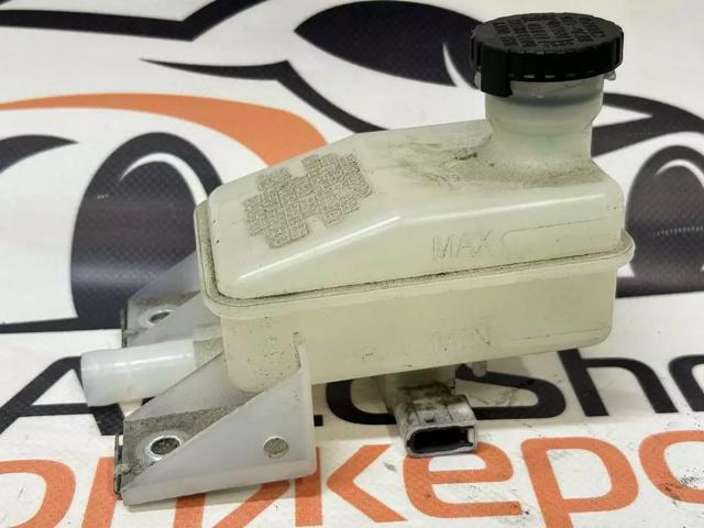 Бачок тормозной жидкости 460903NA0B NISSAN