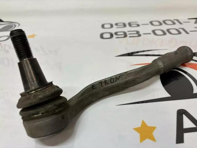 Наконечник рулевой тяги 4M0423812D VAG