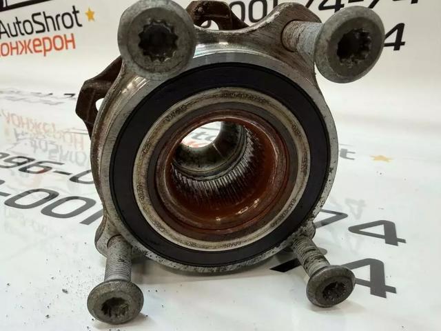 Задняя шпиндель 4M0501652A VAG