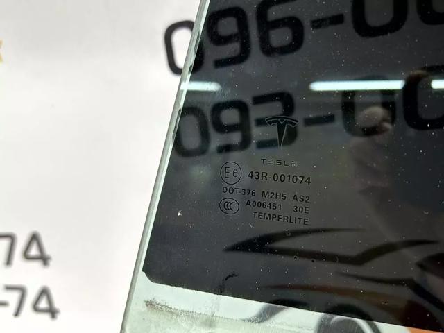 600633500D Стекло двери задней левой купить Запорожье
