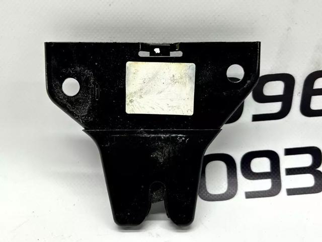 Замок крышки капота 600660100B TESLA