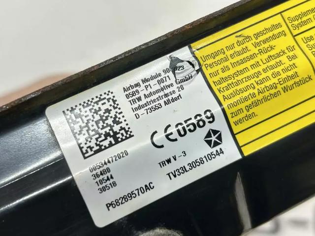 Подушка безопасности (AIRBAG) пассажирская, защиты коленей 68289570AC CHRYSLER