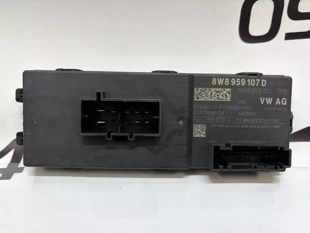 ЭБУ открытия крышки багажника/двери 3-й (5-й) 8W8959107D VAG
