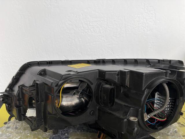 Фара правая 1T0941006R VAG