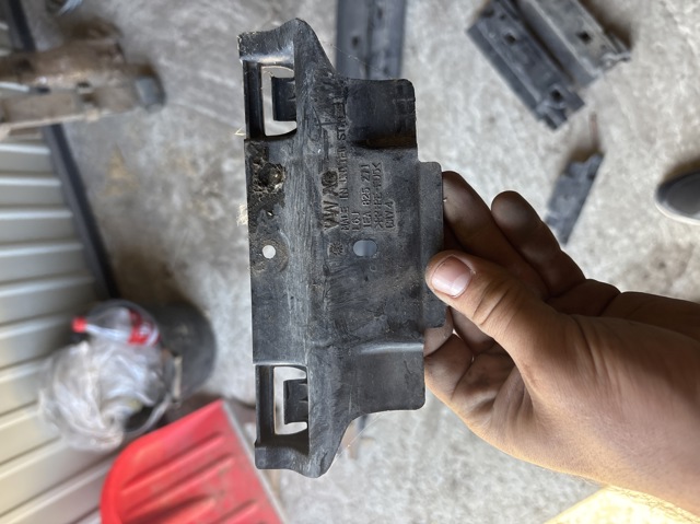 1EA825271 VAG купить в Каменское