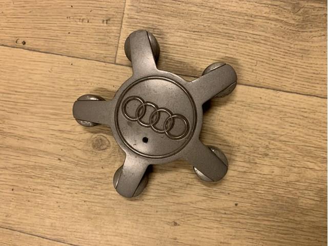 Колпак колесного диска Audi Q5