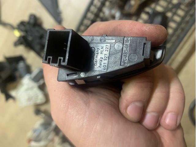 VAG 4G1927227 Кнопка сброса суточного пробега в наличии Киев