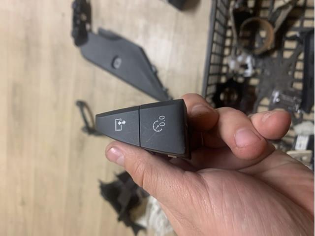 Кнопка сброса суточного пробега 4G1927227 VAG