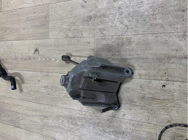 Кронштейн подушки (опоры) двигателя, левой 4M0199307BM VAG