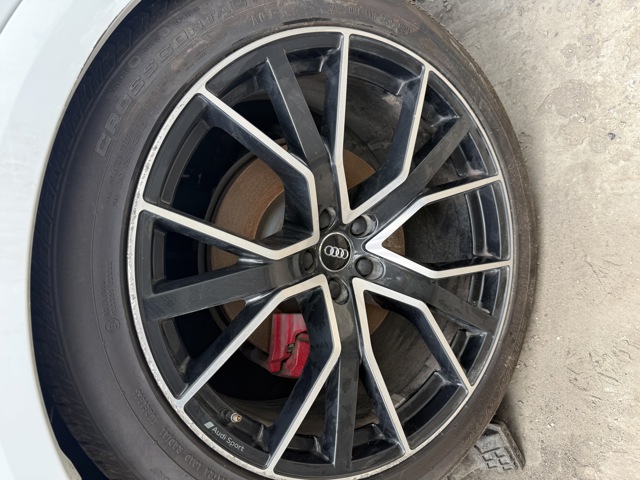 VAG 4M8601025AQ Диски колесные в наличии Запорожье
