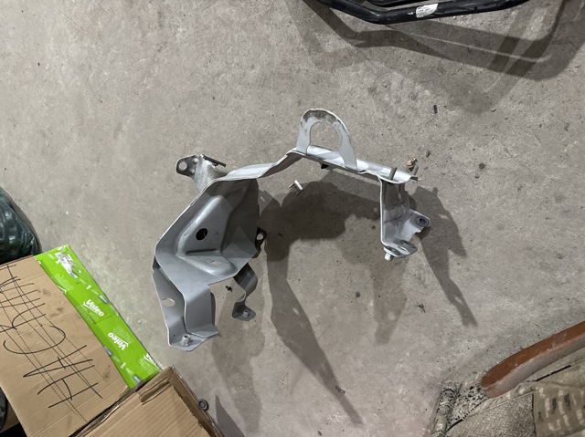 4M8821138 VAG купить в Полтава