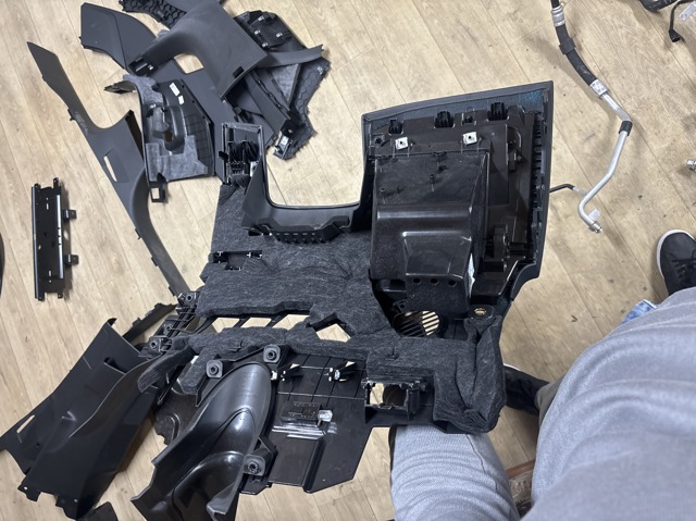 VAG 4M8863075D24A Ящик перчаточный (бардачок) в наличии Хмельницкий