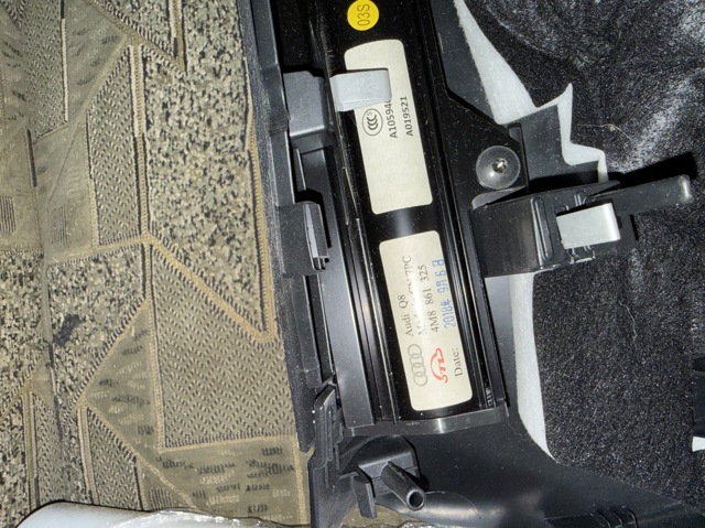 4M88679744PK VAG купить в Ужгород