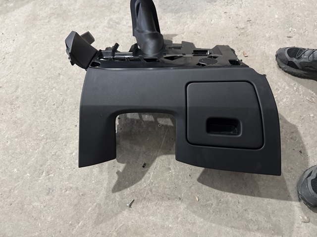4M8880301B24A VAG купить в Ирпень
