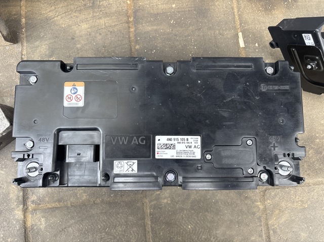 Додатковий акум 48 воль audi a6c8 2021 рік