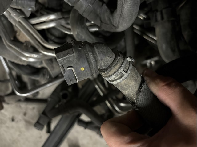 VAG 5Q0122291CF в наличии Ровно