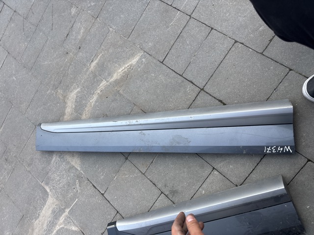VAG 80A853960AGRU Накладка (молдинг) порога наружная передняя правая в наличии Украина