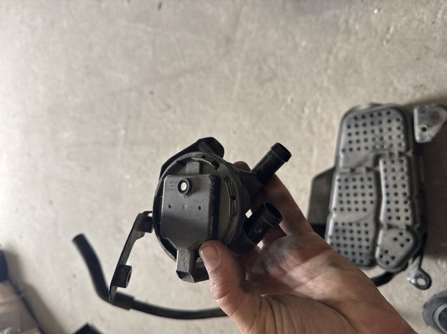 Клапан абсорбера 8K0906253K VAG