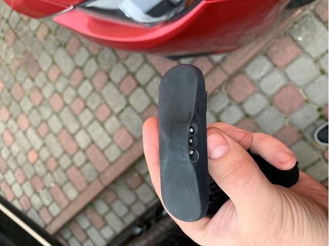 Форсунка омывателя правая 8R0955988B VAG
