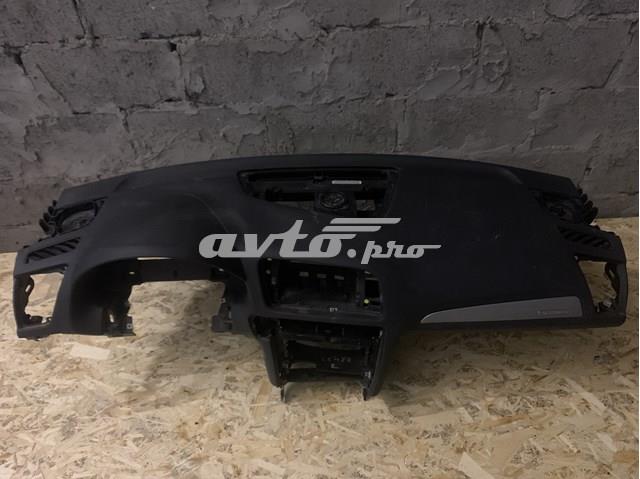 VAG 8R1857003G24A Панель салона передняя "торпедо" в наличии Каменское