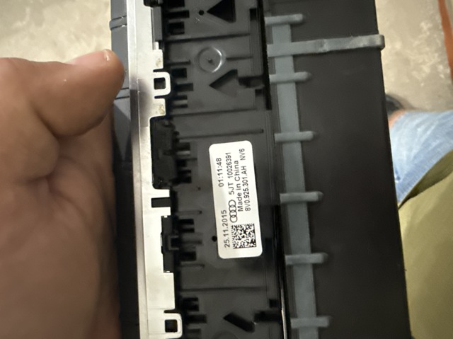 VAG 8V0925301AHNV6 в наличии Николаев