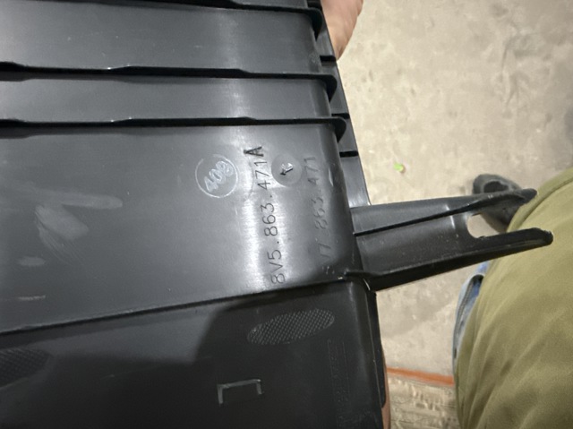 VAG 8V5863471A в наличии Ирпень
