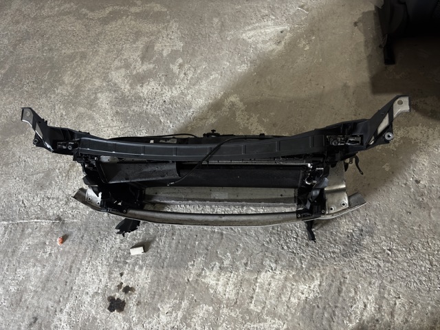 8W0805594E VAG Рамка радиатора купить в Одесса