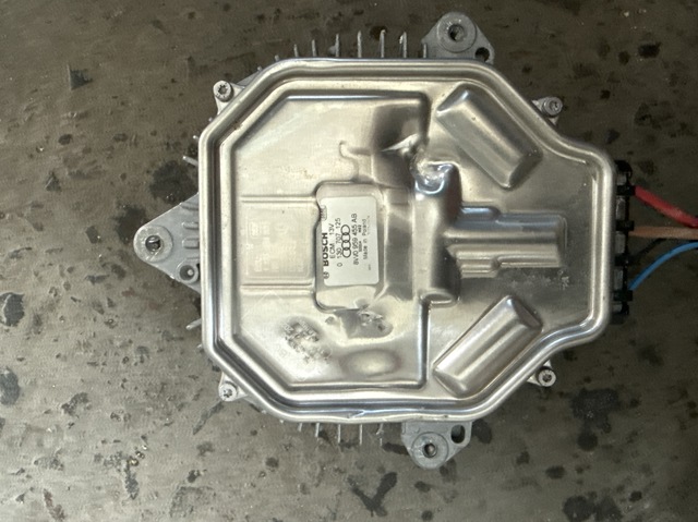 VAG 8W0959455G Электровентилятор охлаждения в сборе (мотор+крыльчатка) правый в наличии Кривой Рог