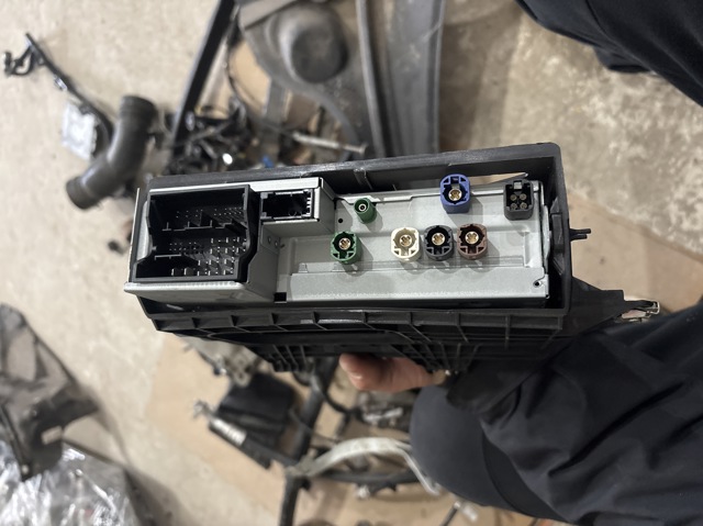 8W2035050B VAG купить в Одесса