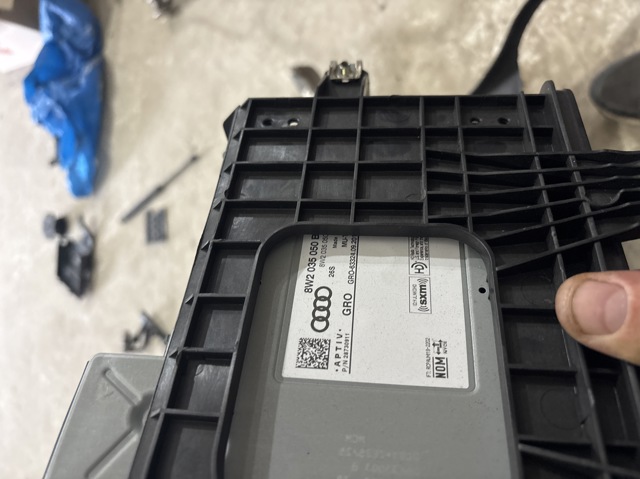 8W2035050B VAG купить в Житомир