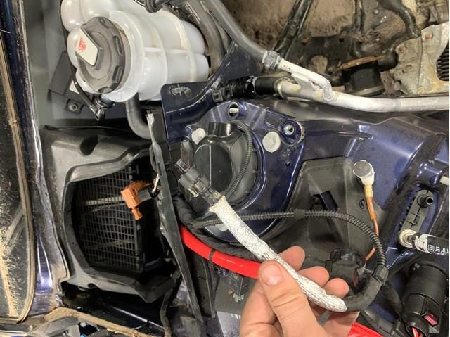 VAG 8W7413029C Амортизатор передний в наличии Каменское