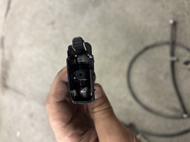 BHT45182Y MAZDA Форсунка омывателя фары передней левой купить в Каменское