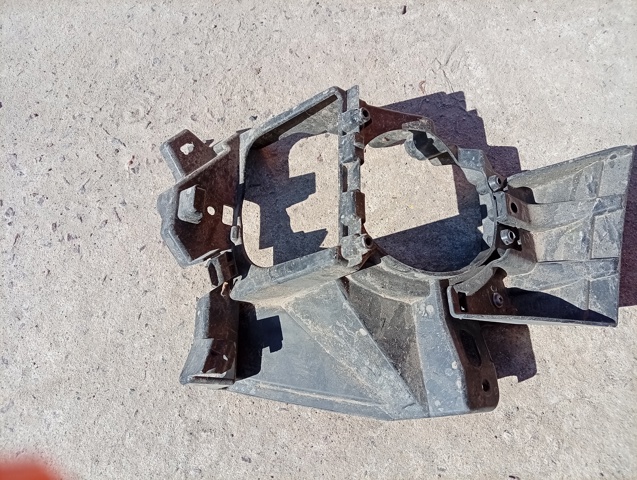 521250E041 TOYOTA Кронштейн крепления противотуманной фары правой купить в Ужгород