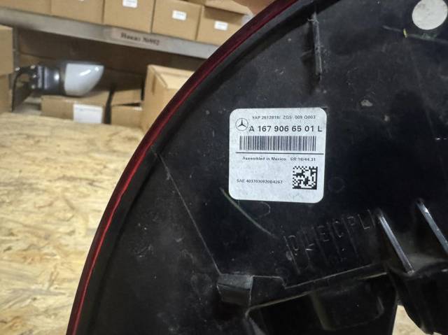 Фонарь задний левый, внешний A1679066501 MERCEDES
