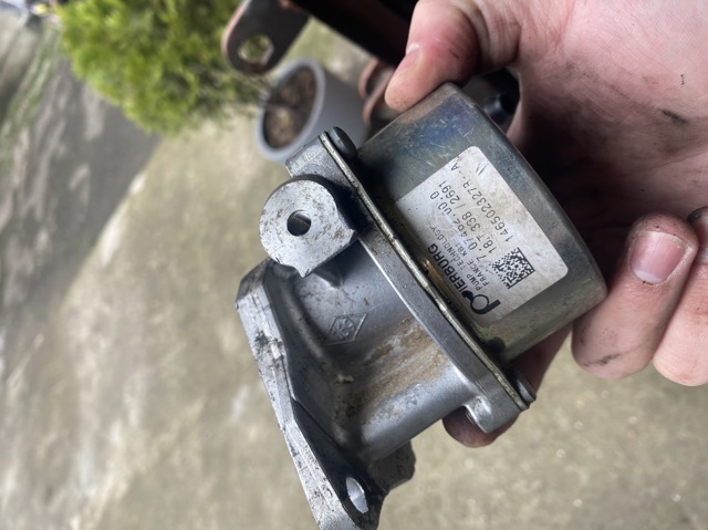 Механический вакуумный насос 146502327R NISSAN