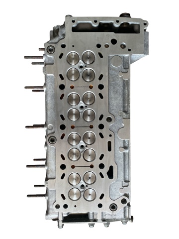 Головка блока 504110672 IVECO