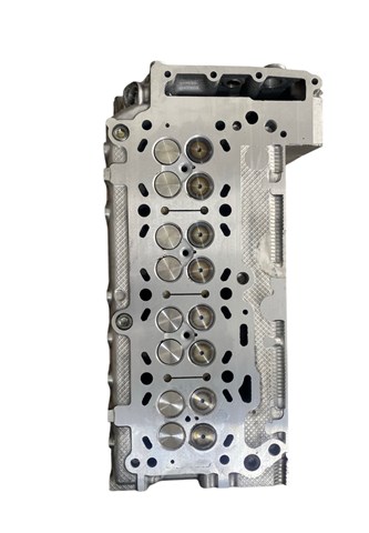 ГБЦ  двигателя 504385398 IVECO