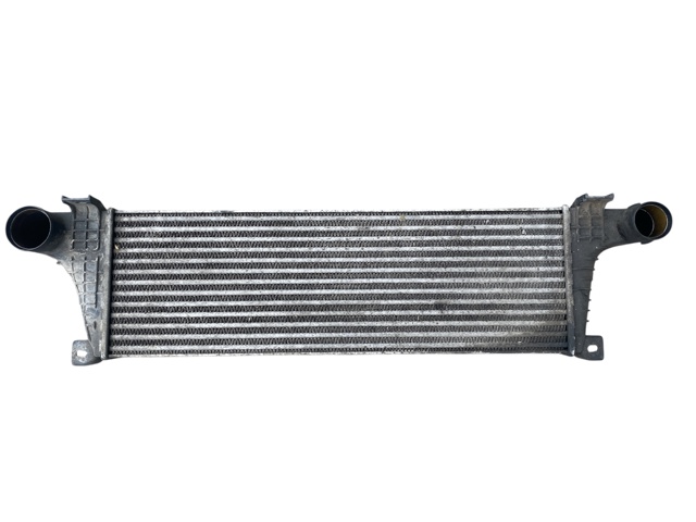 Радиатор интеркуллера 93817393 IVECO