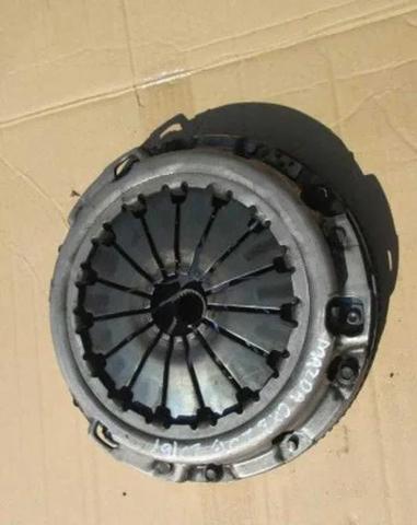 Корзина диска сцепления PE0116410A MAZDA